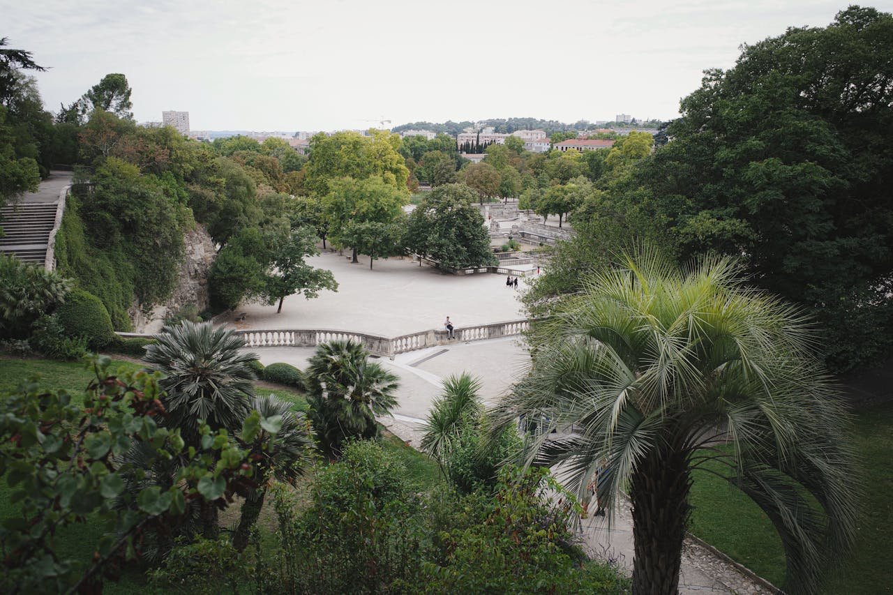 Nîmes
